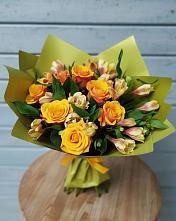 Букет цветов из:  Альстромерии и Розы в Артём