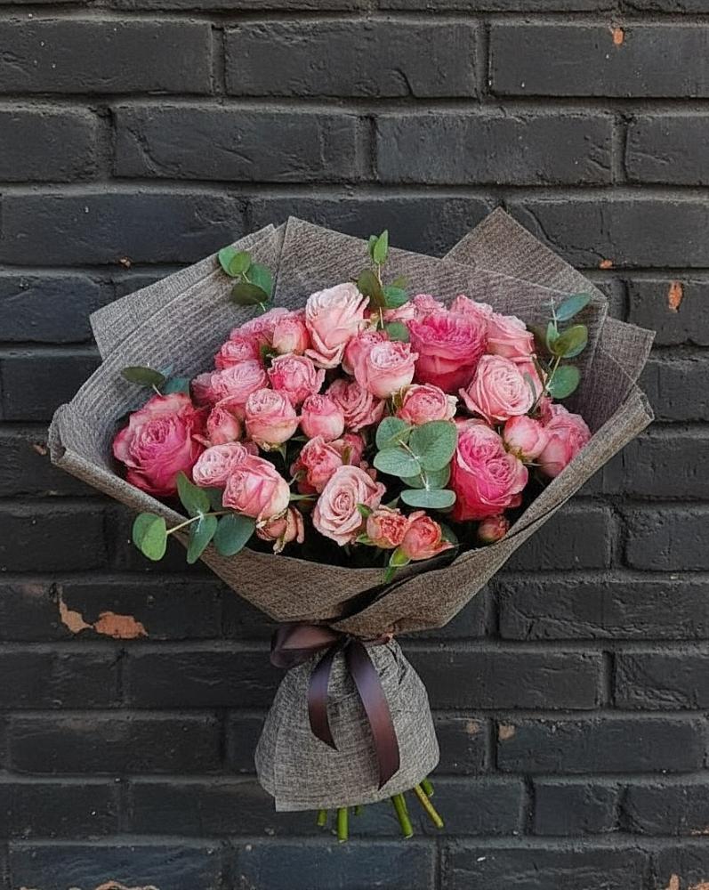 Букет цветов из: Розы в Артём