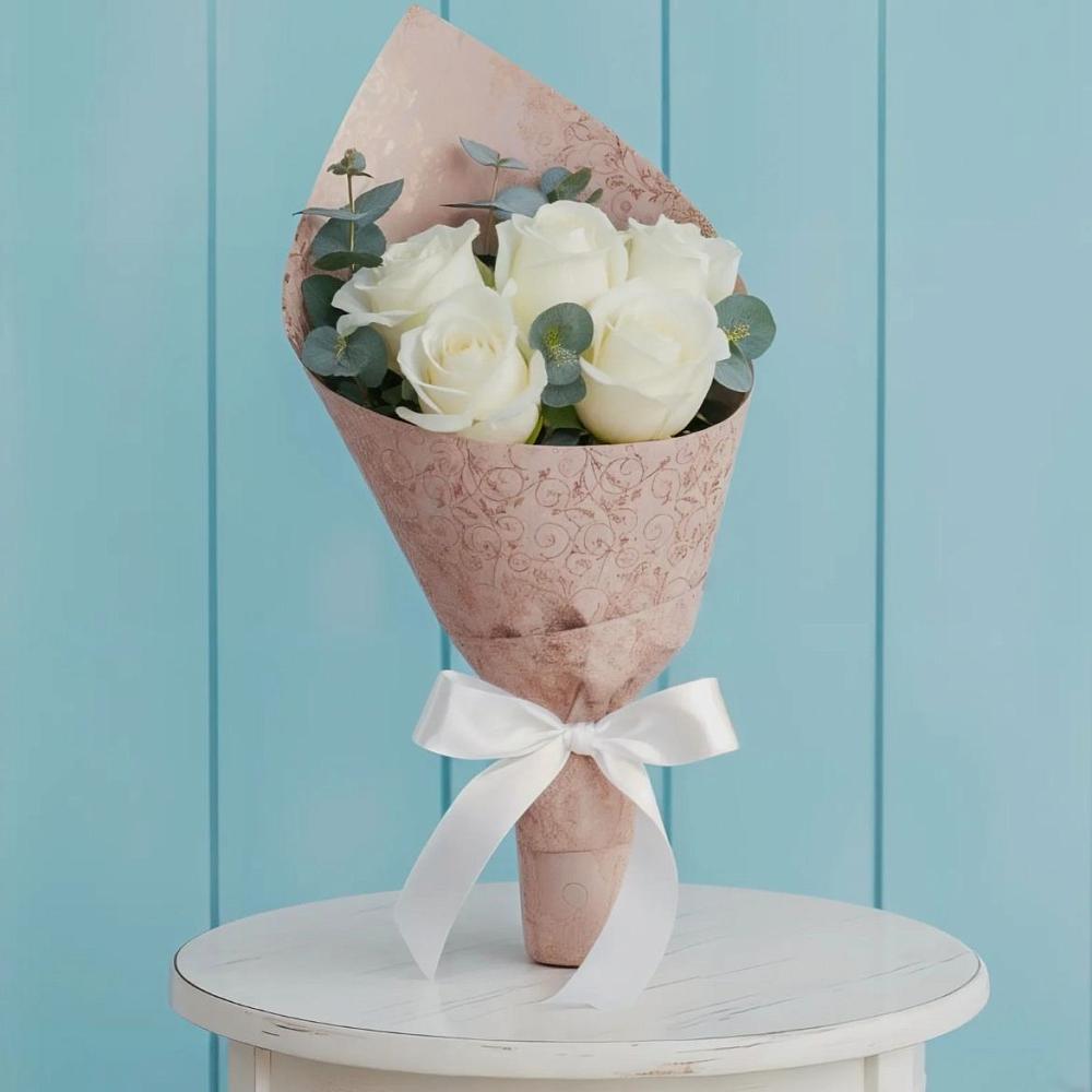 Букет цветов из: Розы в Артём