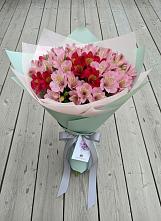 Букет цветов из:  Альстромерии в Артём