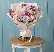 Букет цветов из:  Розы в Артём