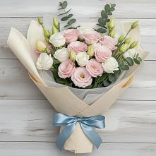 Букет цветов из:  Лизиантусы в Артём