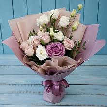 Букет цветов из:  Розы и Лизиантусы в Артём
