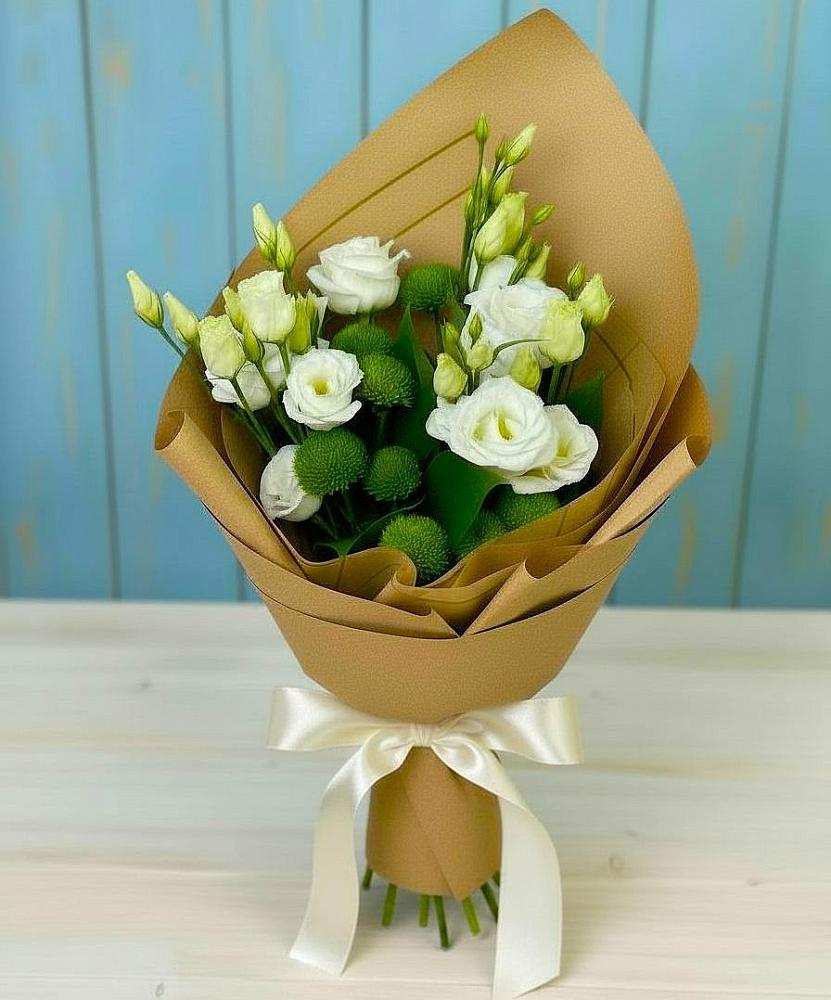 Букет цветов из: Хризантемы и Лизиантусы в Артём