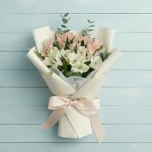 Букет цветов из:  Альстромерии #REPLACE_PRED# Артём