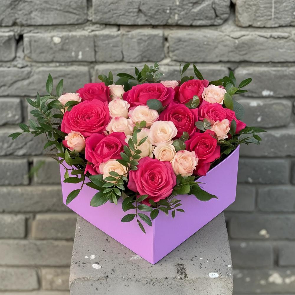 Цветочная композиция из Розы в коробке в Артём