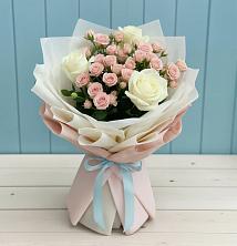 Букет цветов из:  Розы в Артём