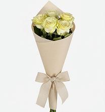 Букет цветов из:  Розы в Артём