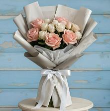 Букет цветов из:  Розы в Артём