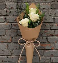 Букет цветов из:  Розы в Артём