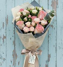 Букет цветов из:  Розы в Артём