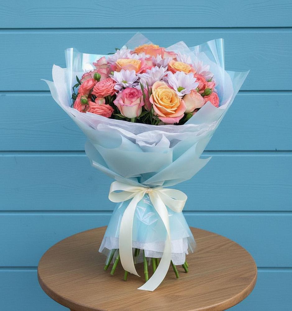 Букет цветов из: Хризантемы и Розы в Артём