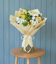 Букет цветов из:  Хризантемы и Розы в Артём