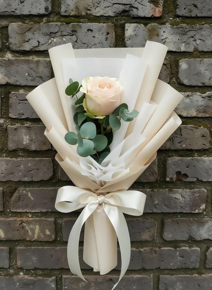 Букет цветов из: Розы в Артём