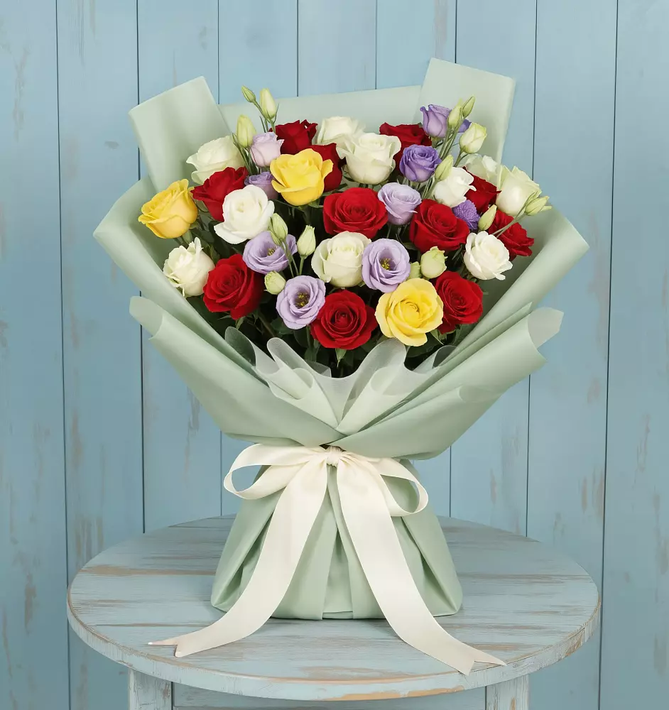 Букет цветов из: Розы в Артём