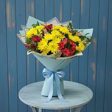 Букет цветов из:  Альстромерии и Хризантемы #REPLACE_PRED# Артём