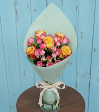 Букет цветов из:  Розы в Артём