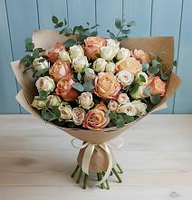 Букет цветов из:  Альстромерии и Розы в Артём