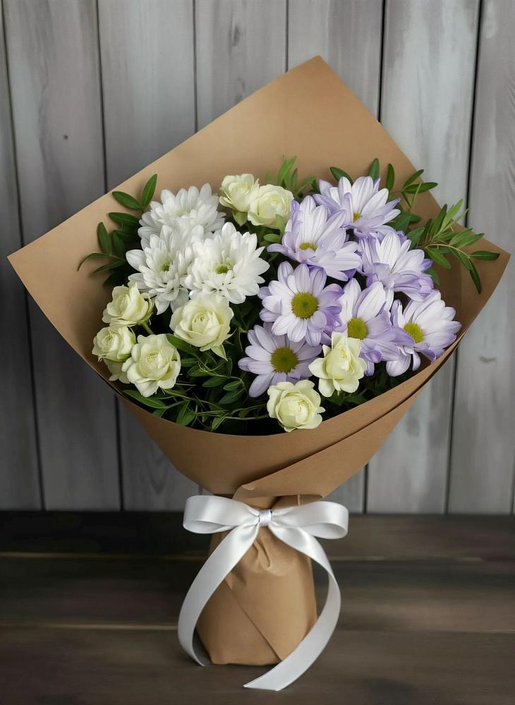 Букет цветов из: Хризантемы и Розы в Артём