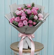 Букет цветов из:  Розы в Артём
